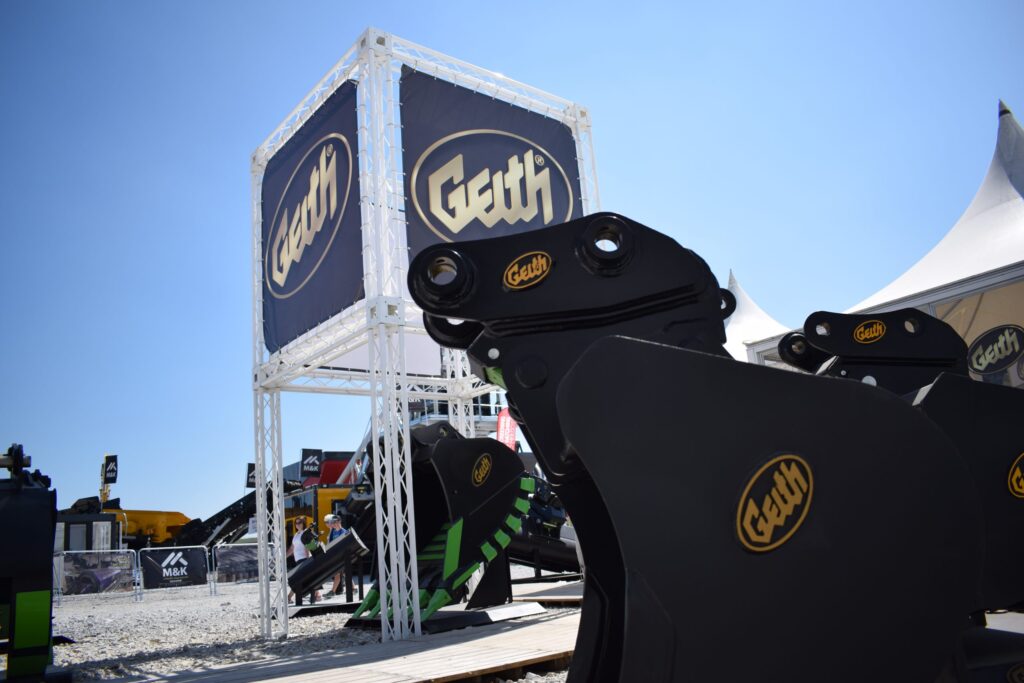 Geith Stand at Hillhead 2108